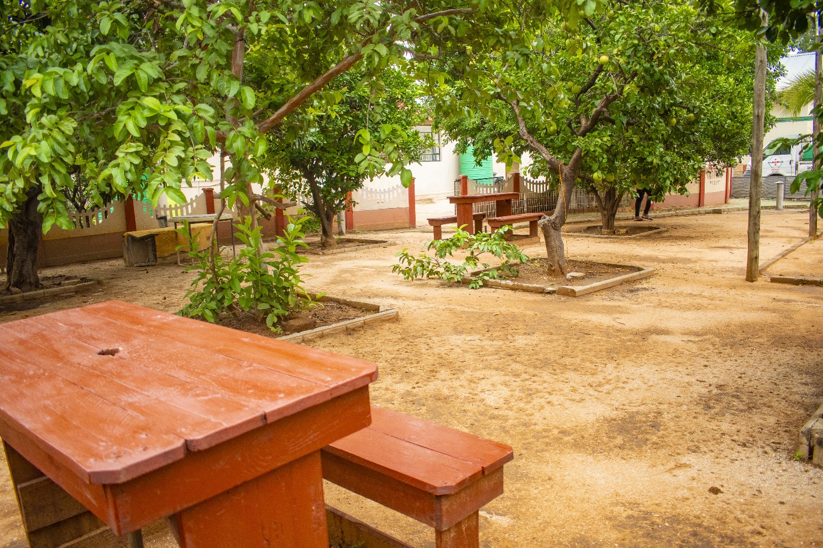 GTwenty Estate Restaurant: restaurant's outdoor seating