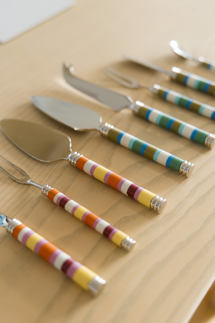 Leisure Chapter: high quality product display photo