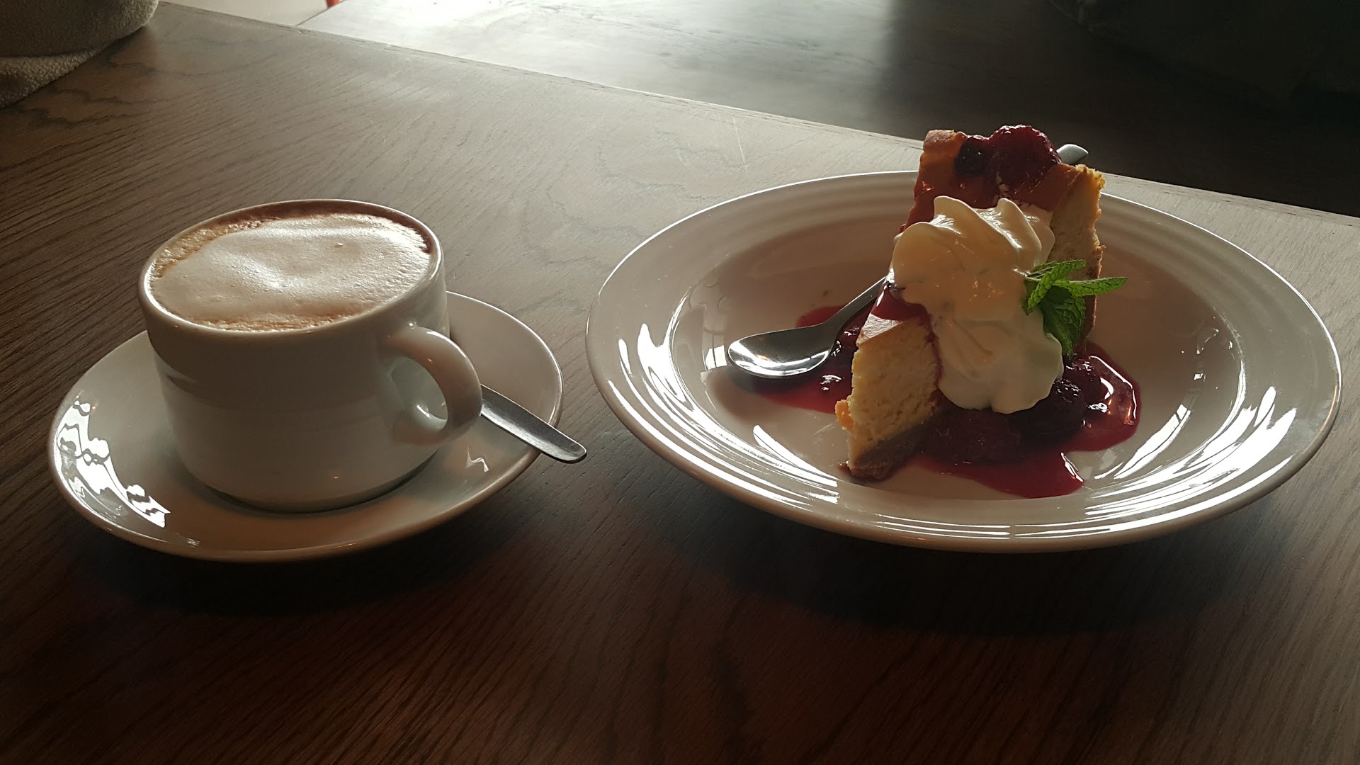 Levani's Kitchen & Deli: appetizing photo of breakfast items