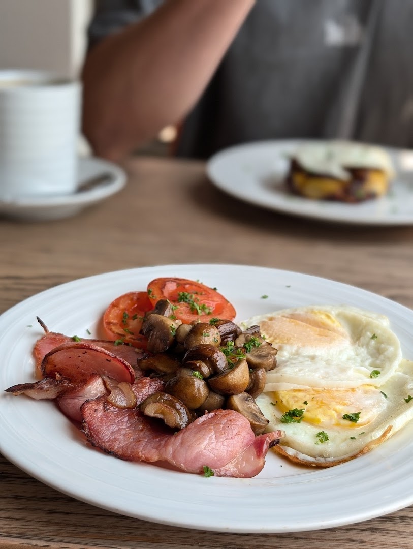 Levani's Kitchen & Deli: appetizing, high-quality breakfast food photo