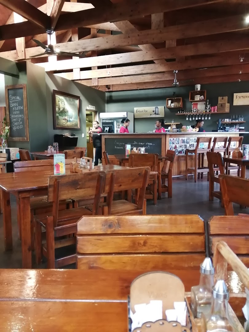 Vlooi's Nest at The Place: clear interior shot of venue