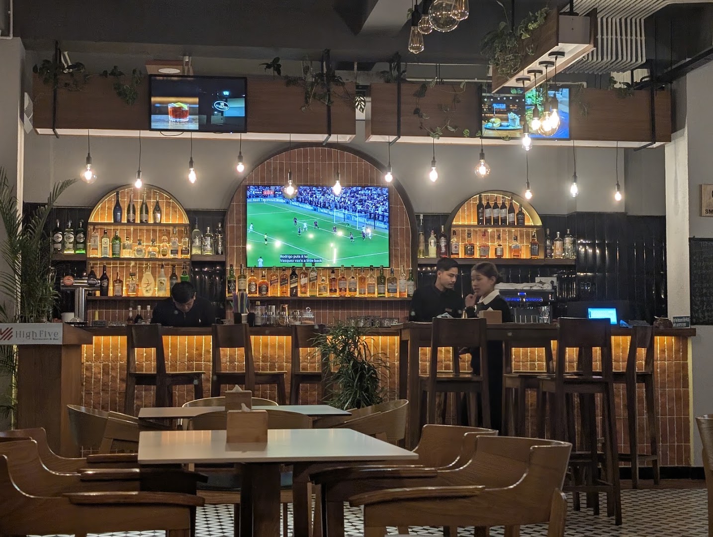 High Five Restaurant and Bar: clear, professional shot of interior