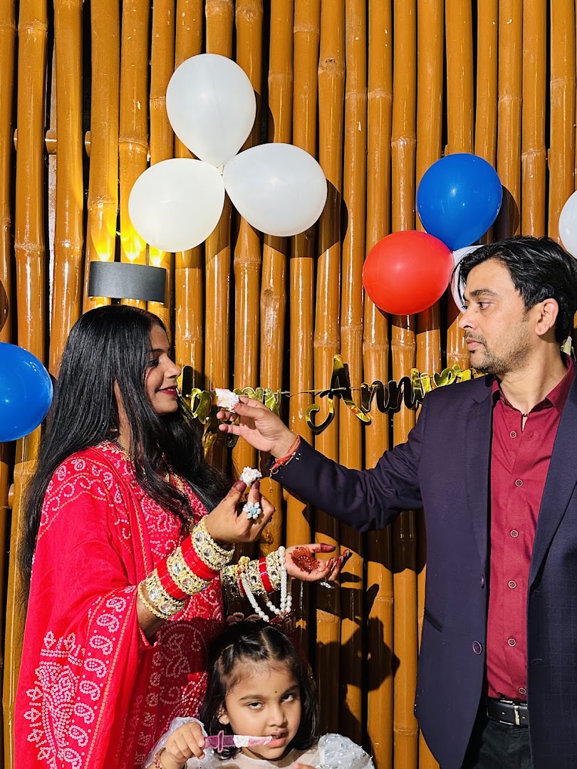 Cafe Mithila: guests enjoying the venue