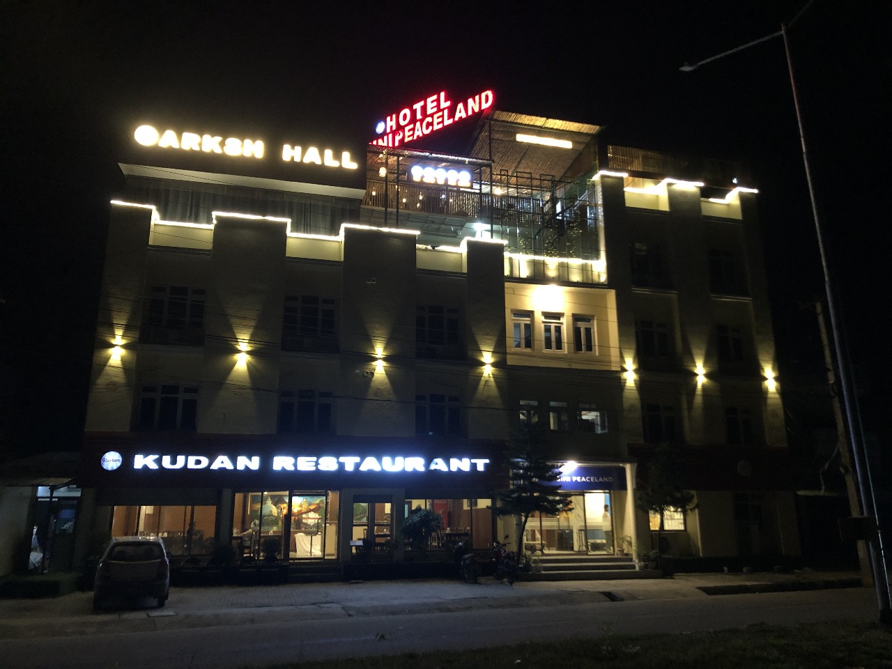 Arksh Rooftop Garden & Grill: clear exterior shot of venue