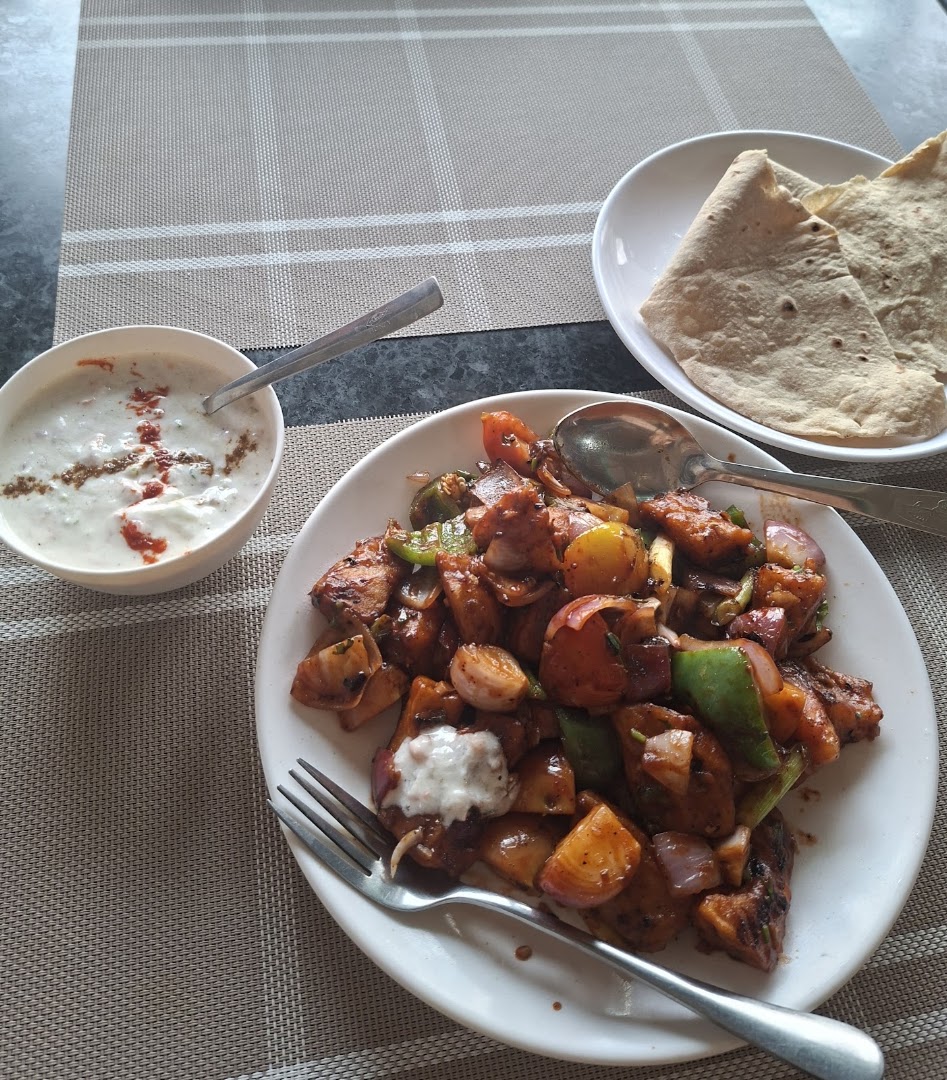 Sat Saheb Pure Vegetarian: appetizing photo of restaurant food