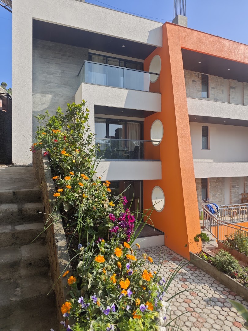 Café du Mont: clear photo of venue exterior