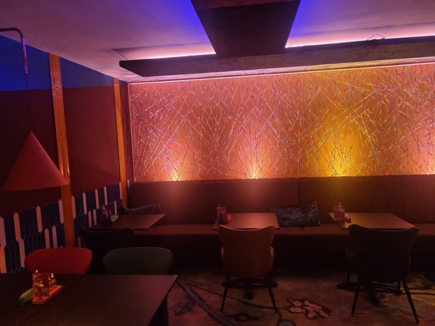 Lyva: restaurant interior and atmosphere