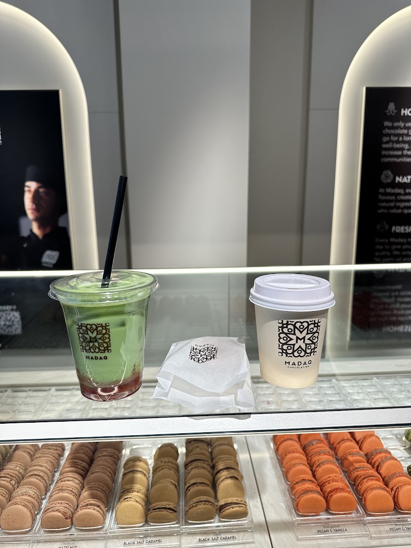 Madaq Chocolatier: clear, professional product display photo