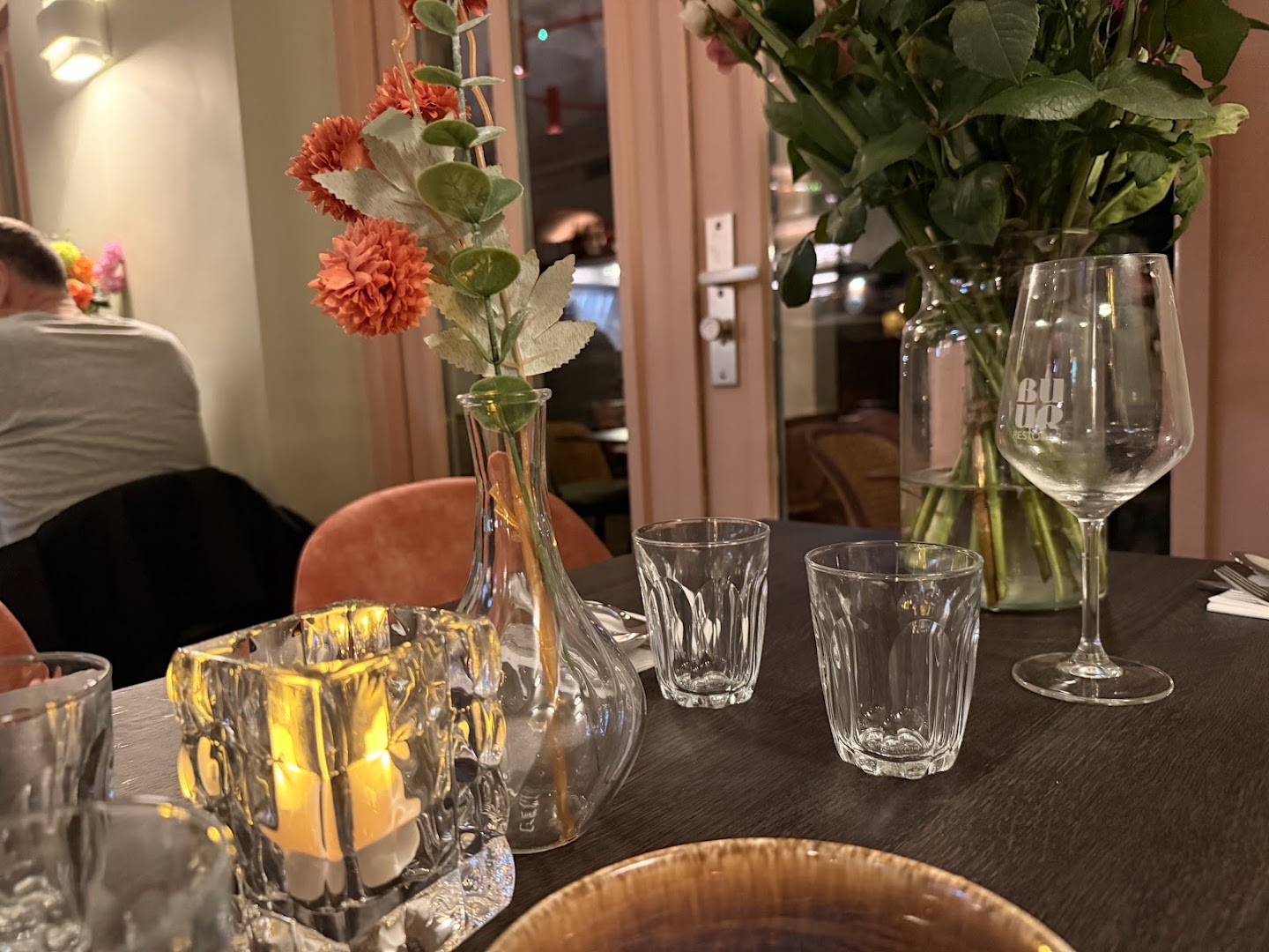 Restobar Buur: inviting and atmospheric table setting