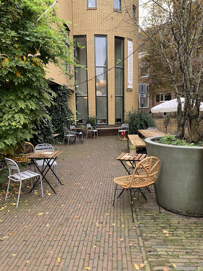 Sunbeams: inviting outdoor terrace atmosphere