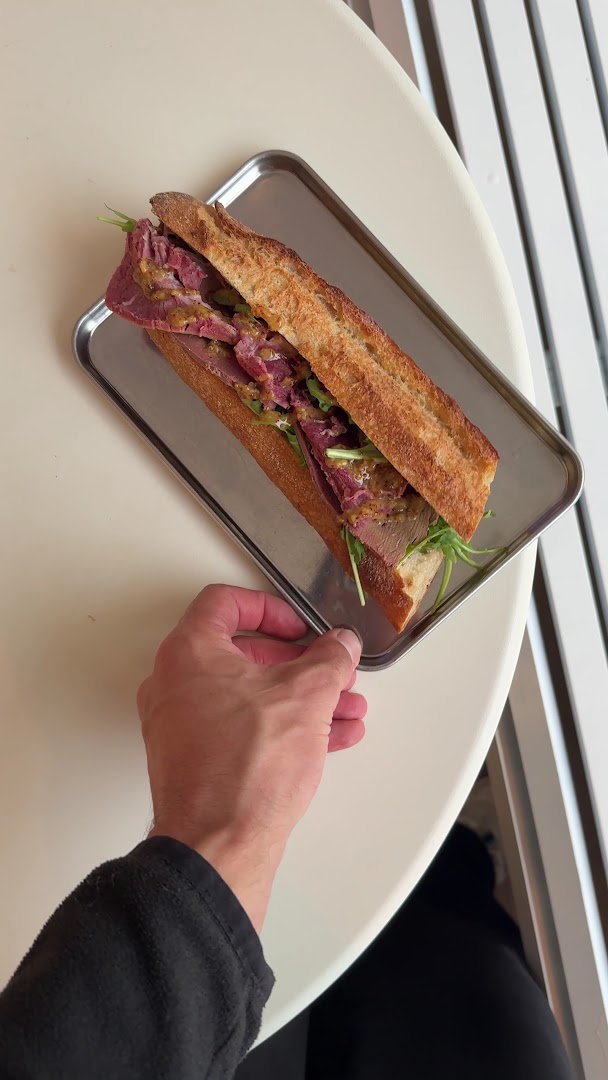 Heisa Koffiebar: appetizing photo of food item