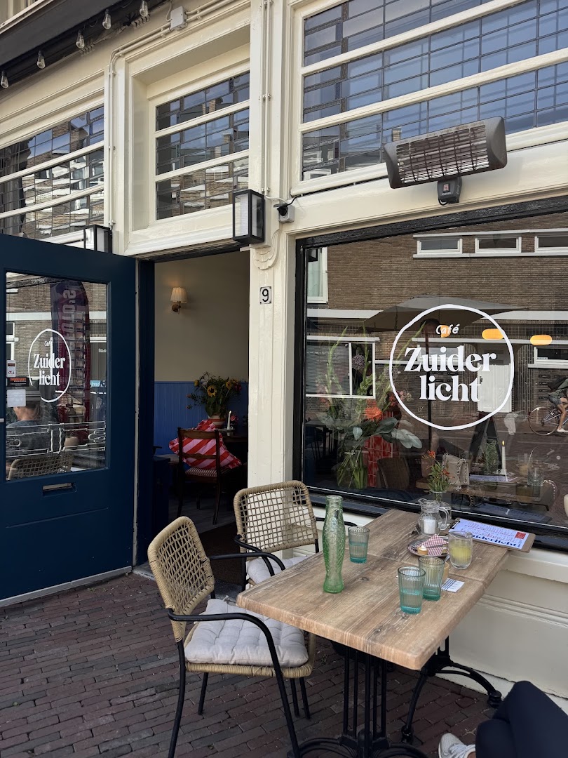 Café Zuiderlicht: inviting exterior and terrace view