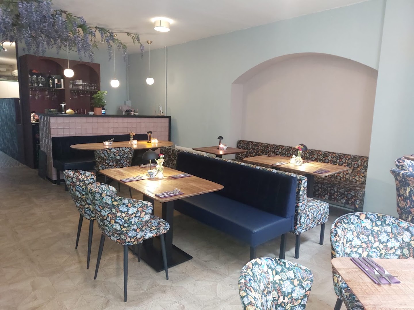 ReFine: clear, inviting restaurant interior shot