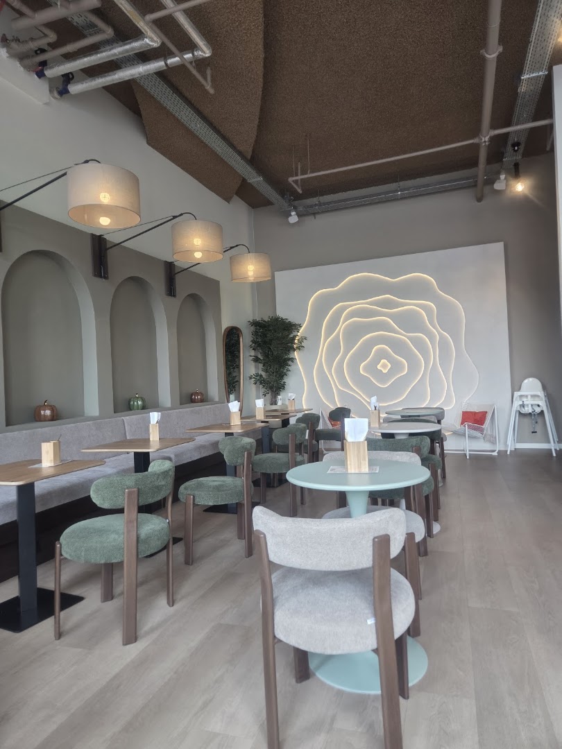 786 Avenue Desserts & Sweets · Dordrecht