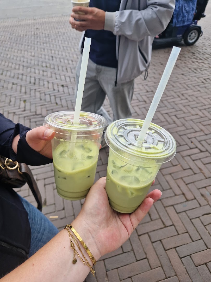 786 Avenue Desserts & Sweets · Dordrecht