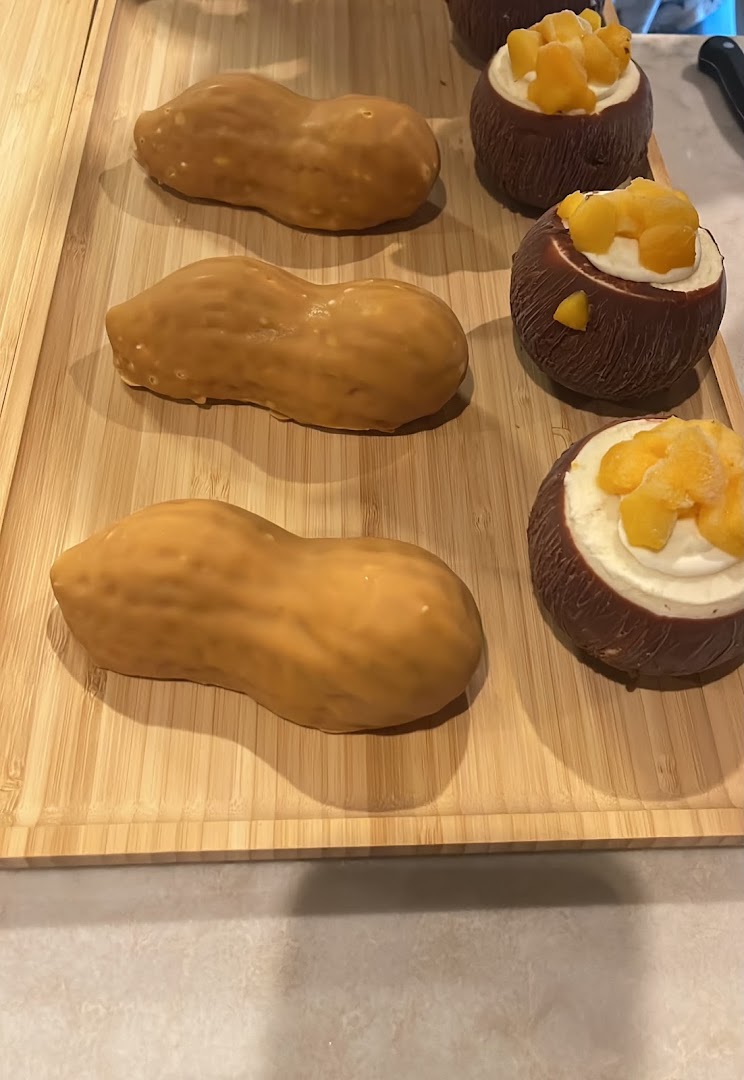 786 Avenue Desserts & Sweets · Dordrecht