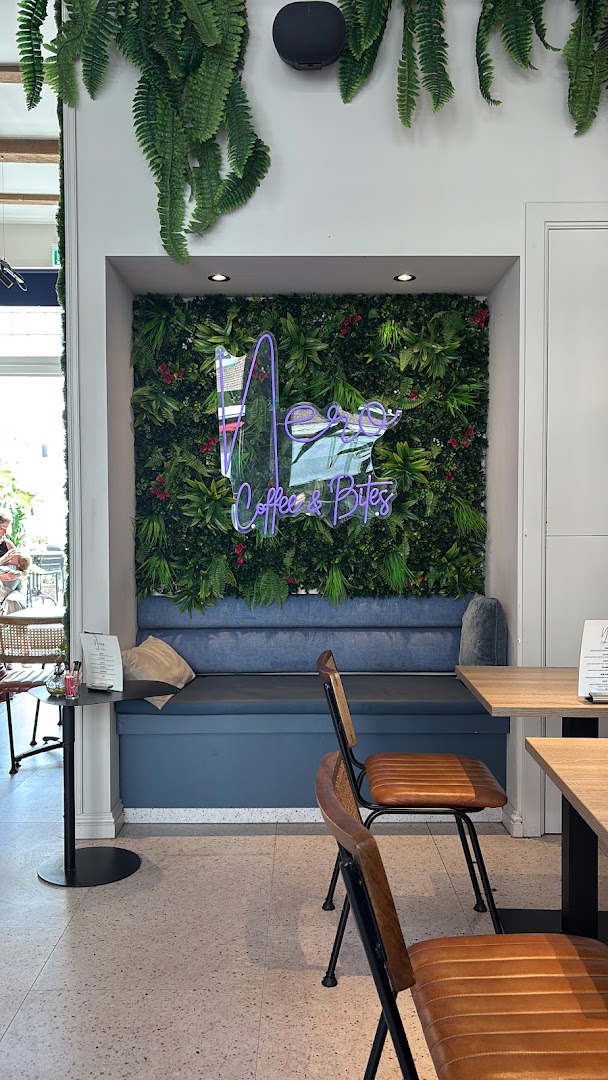 Koffiebar Nero: attractive interior and branding