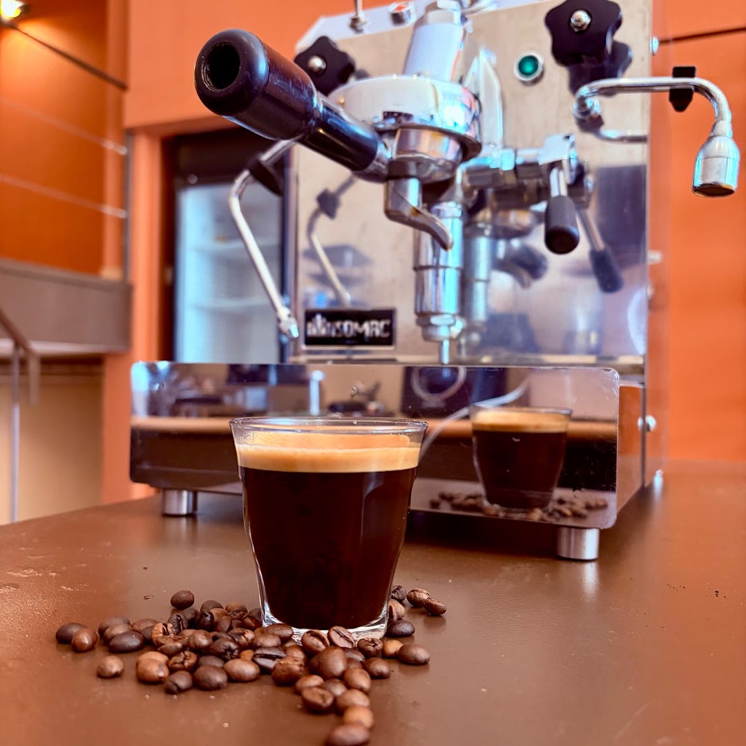 Cosman Kitchen: professional quality coffee shop photo
