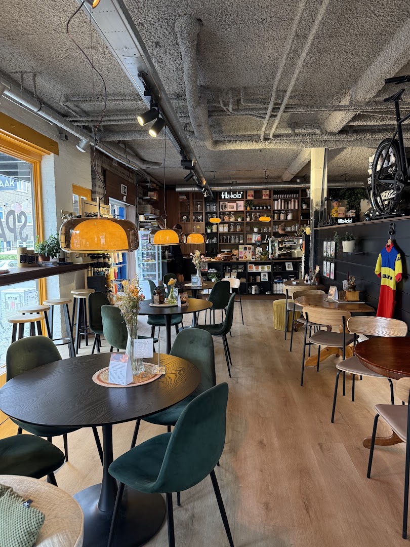 Spaak: inviting and clear interior shot