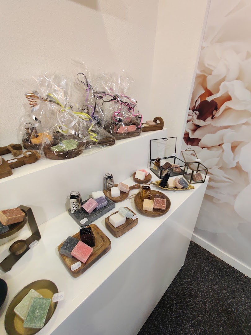 Tapparfumbar Le Nez: clear display of shop products
