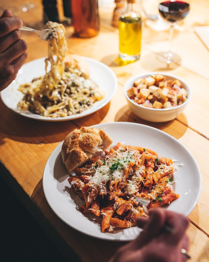 Spaghetteria: appetizing, high-quality food photography