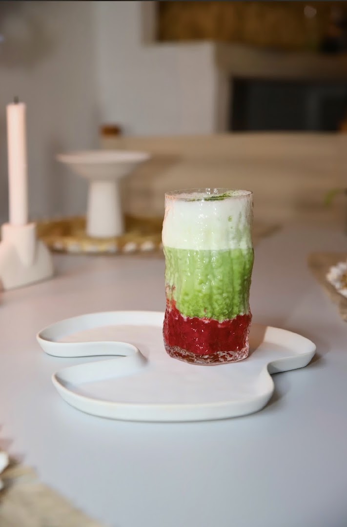 Table & Chairs: high quality, appealing drink photo