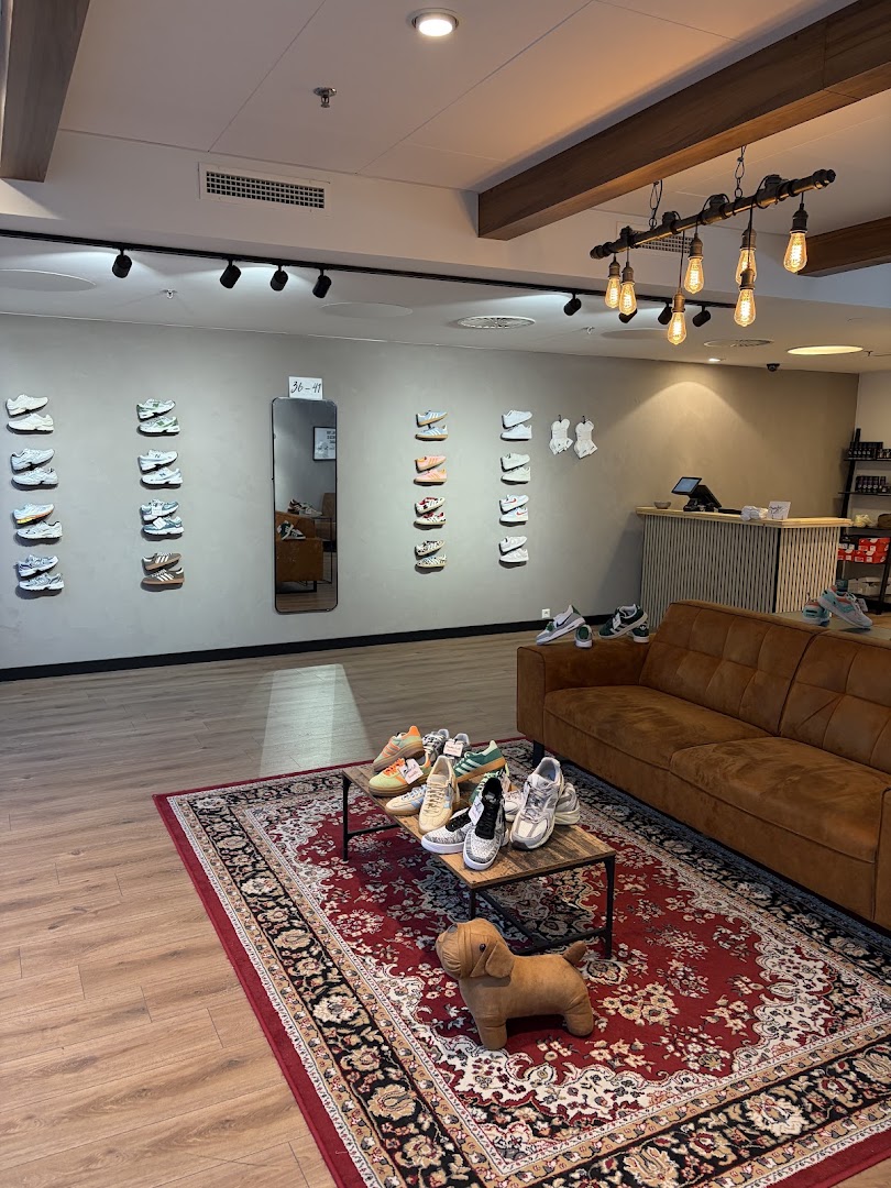 SneakerLoft · Oldenzaal