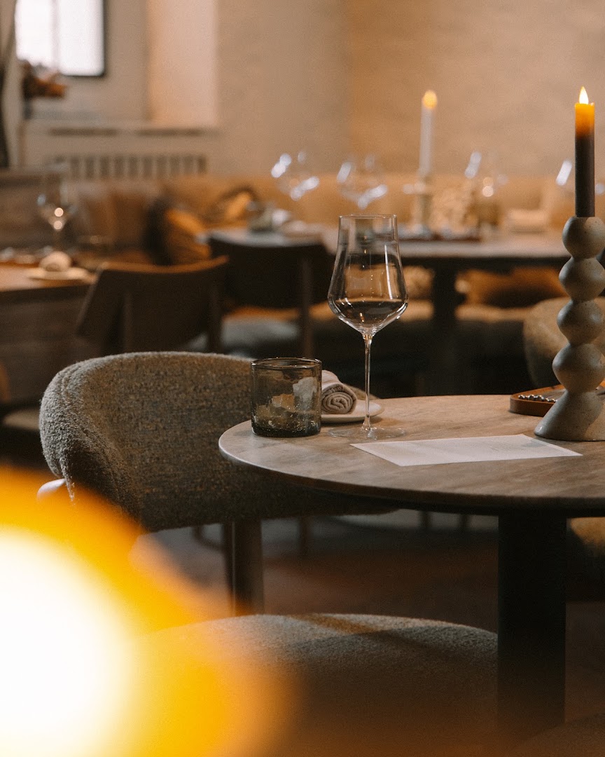 Ember: professional atmosphere and interior shot