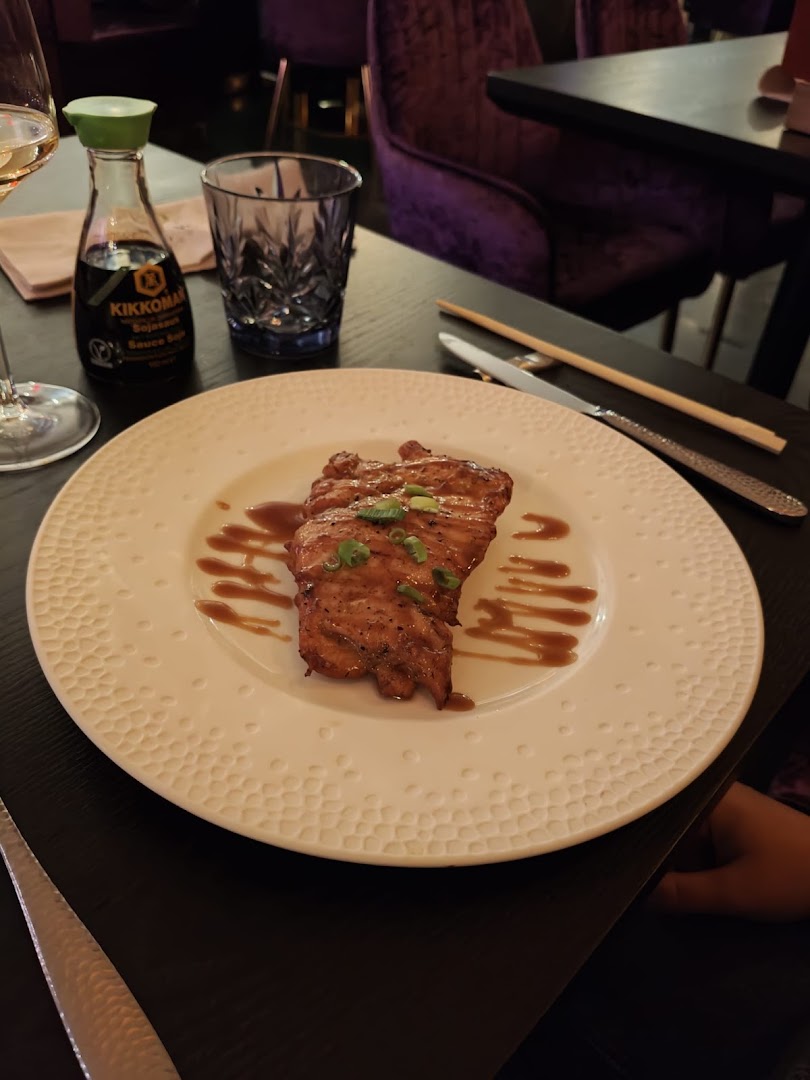 Petit Verdot: appetizing food presentation