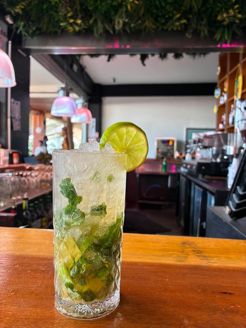 Blue Lagoon: appetizing photo of a cocktail