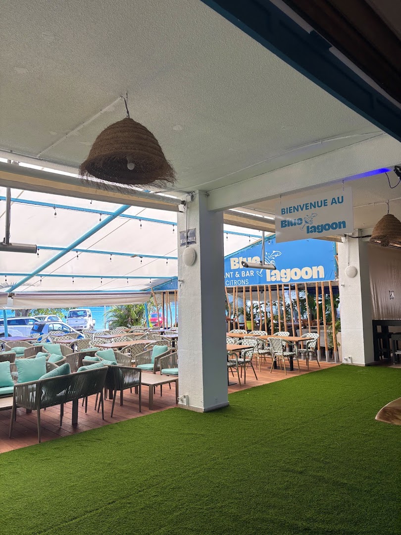 Blue Lagoon: clear view of restaurant interior