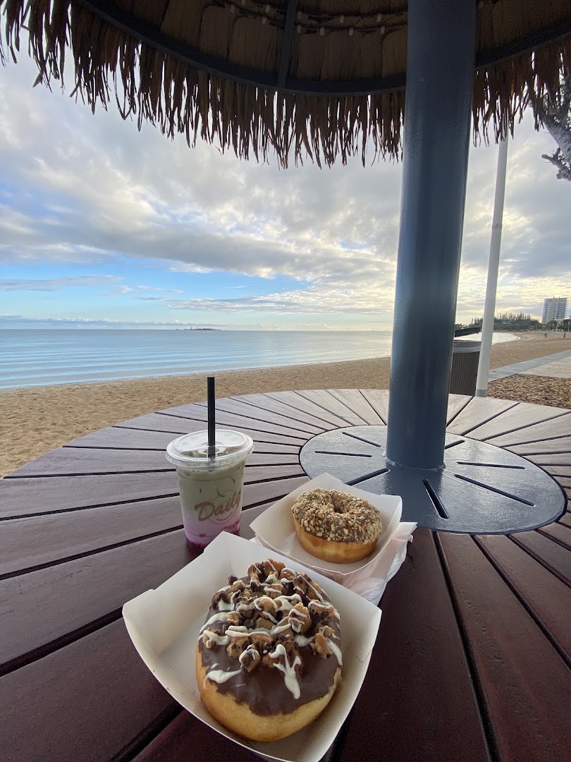 Daily Café - Bagels & Donuts: appealing food with scenic view