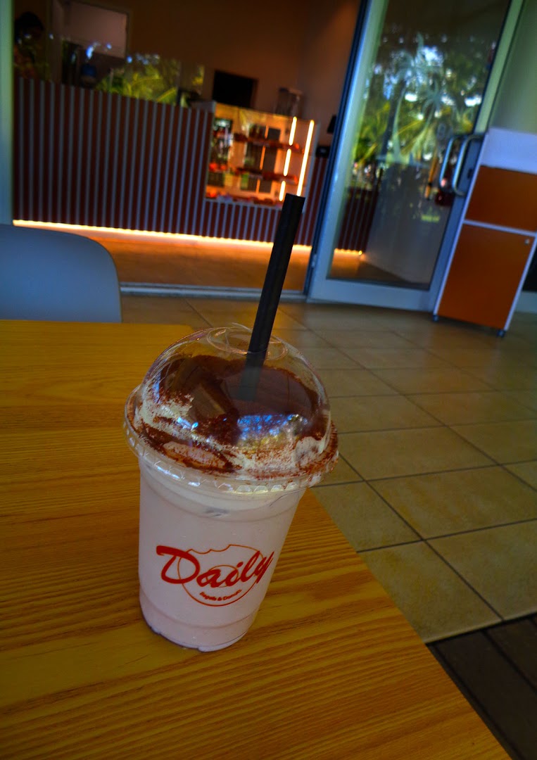 Daily Café - Bagels & Donuts: appetizing photo of venue product