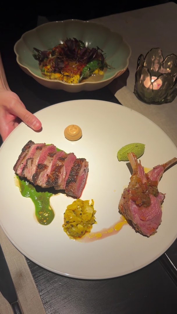 Aarth: high quality food presentation photo