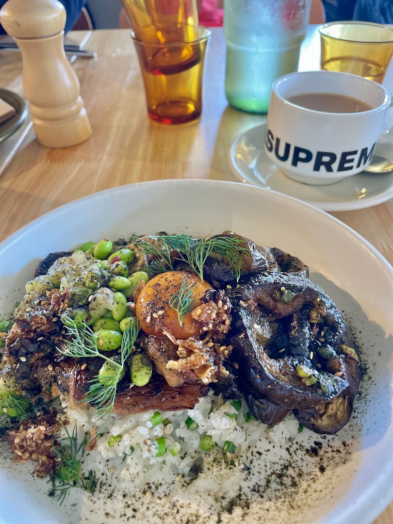 Bowler: appetizing, high-quality food photography