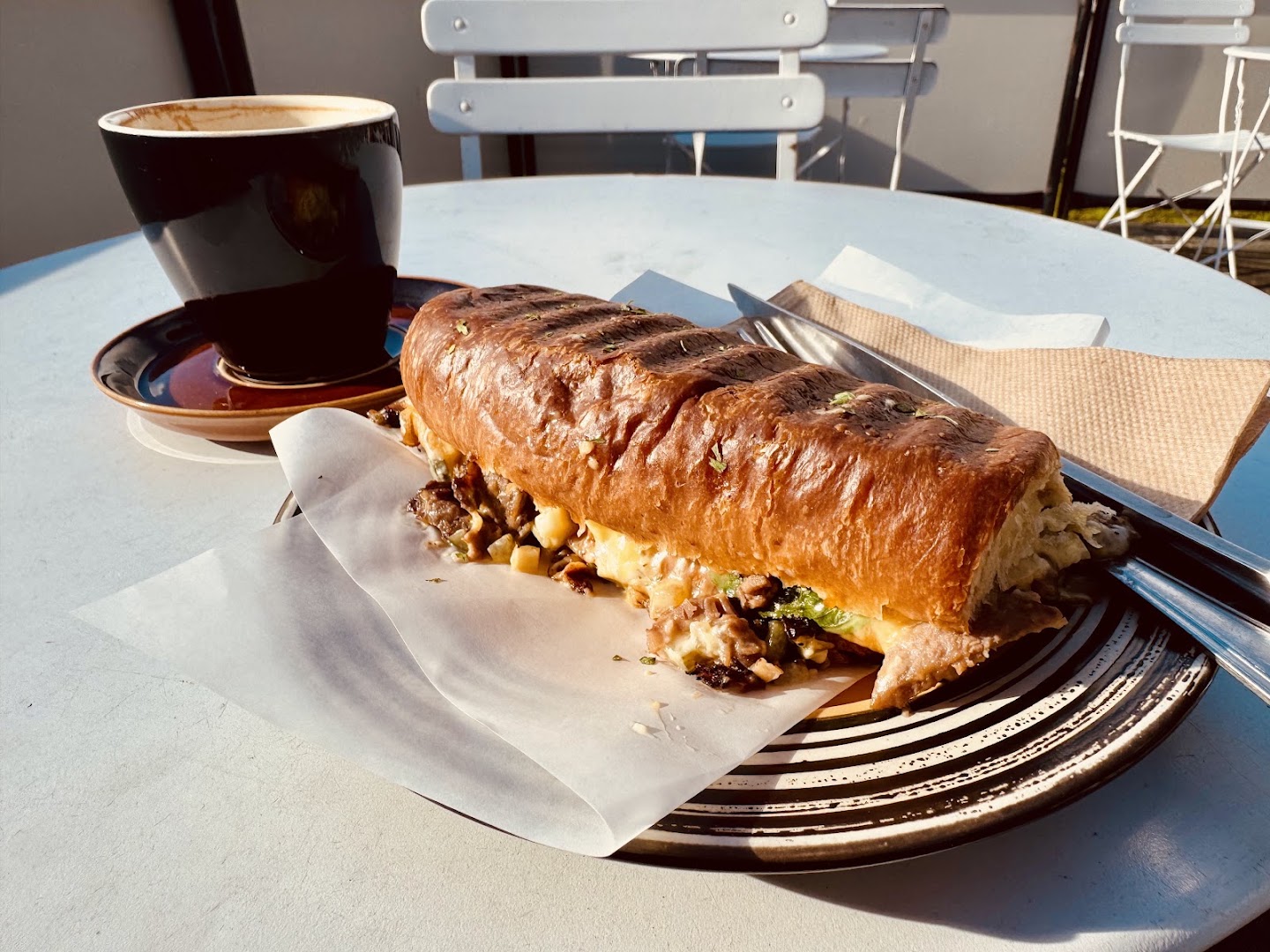 Odds Coffee: appetizing photo of breakfast food