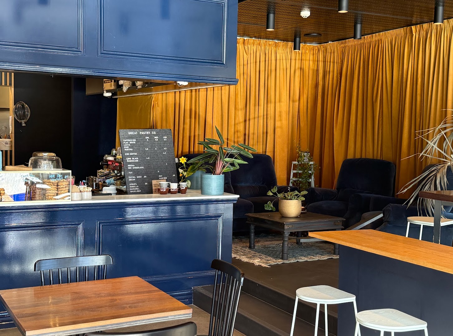 Okioki by Great Pastry Co: clear, inviting interior atmosphere