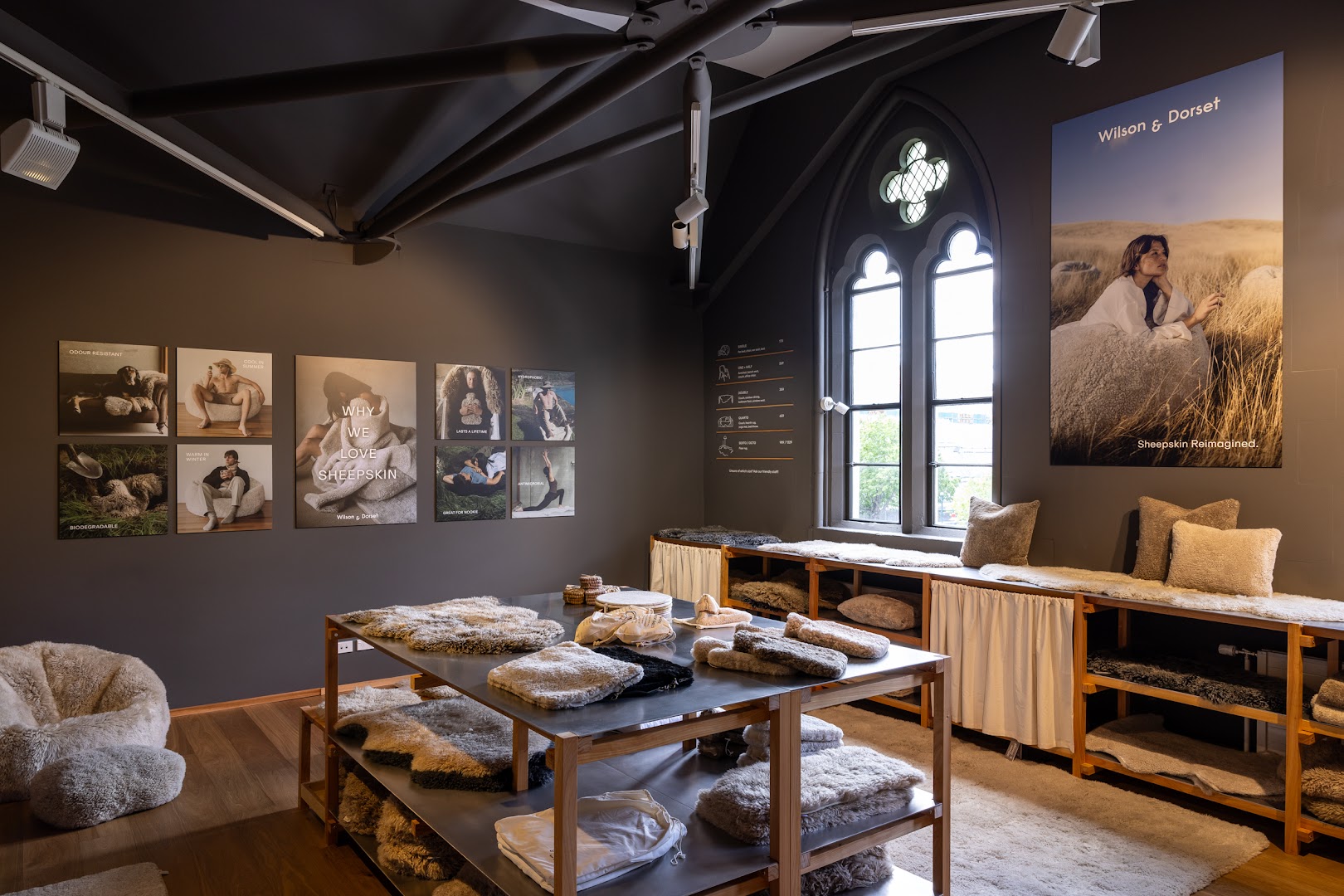Wilson & Dorset: professional interior shop display photo