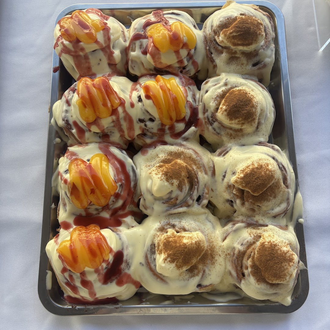 Zoyi Bakerhouse: appetizing photo of bakery products