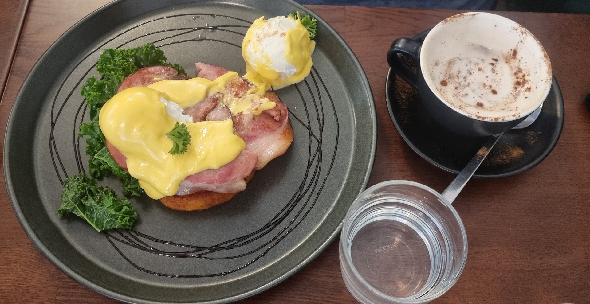 Market & Main: appetizing photo of breakfast dish