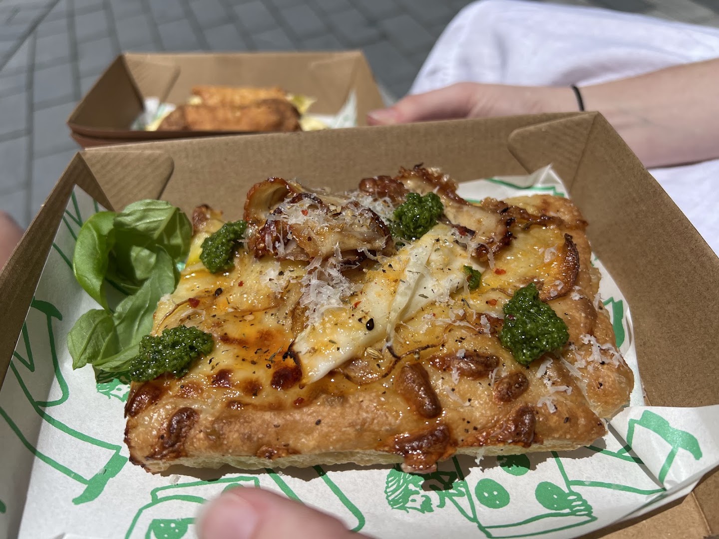 Slice: appetizing photo of restaurant food