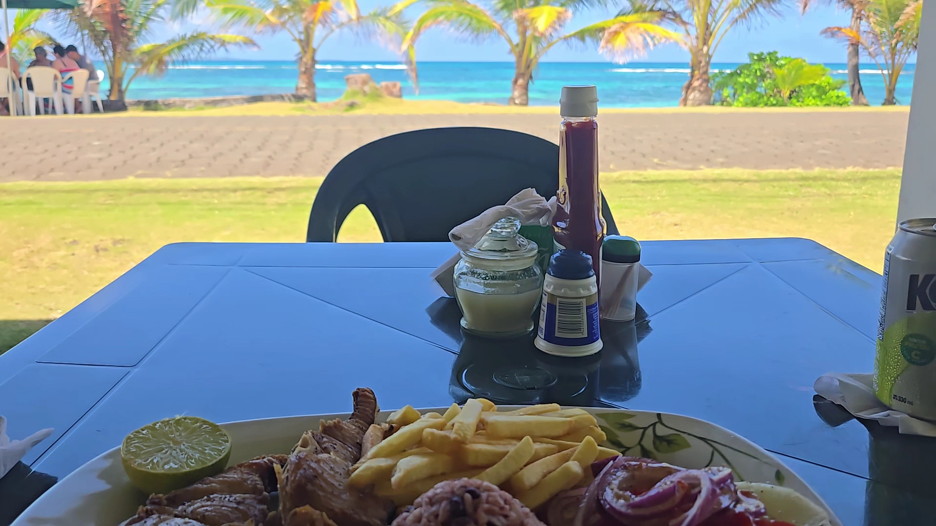 Bar Victoria's: appetizing food with scenic view