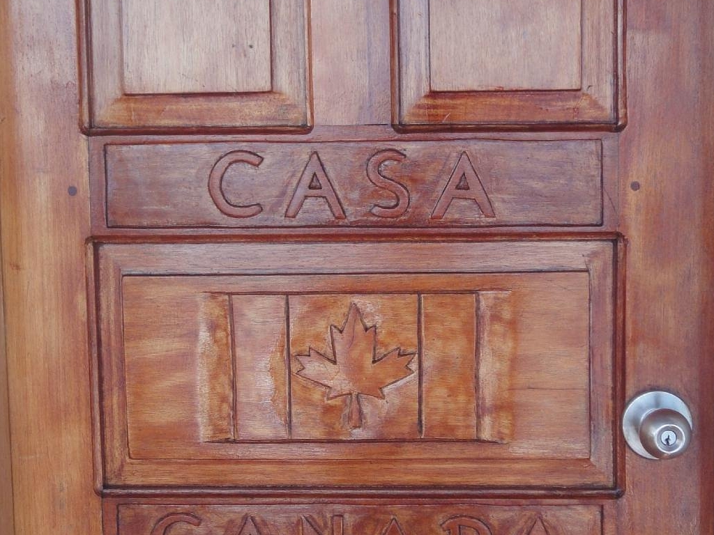 Casa Canada: clear photo of venue signage