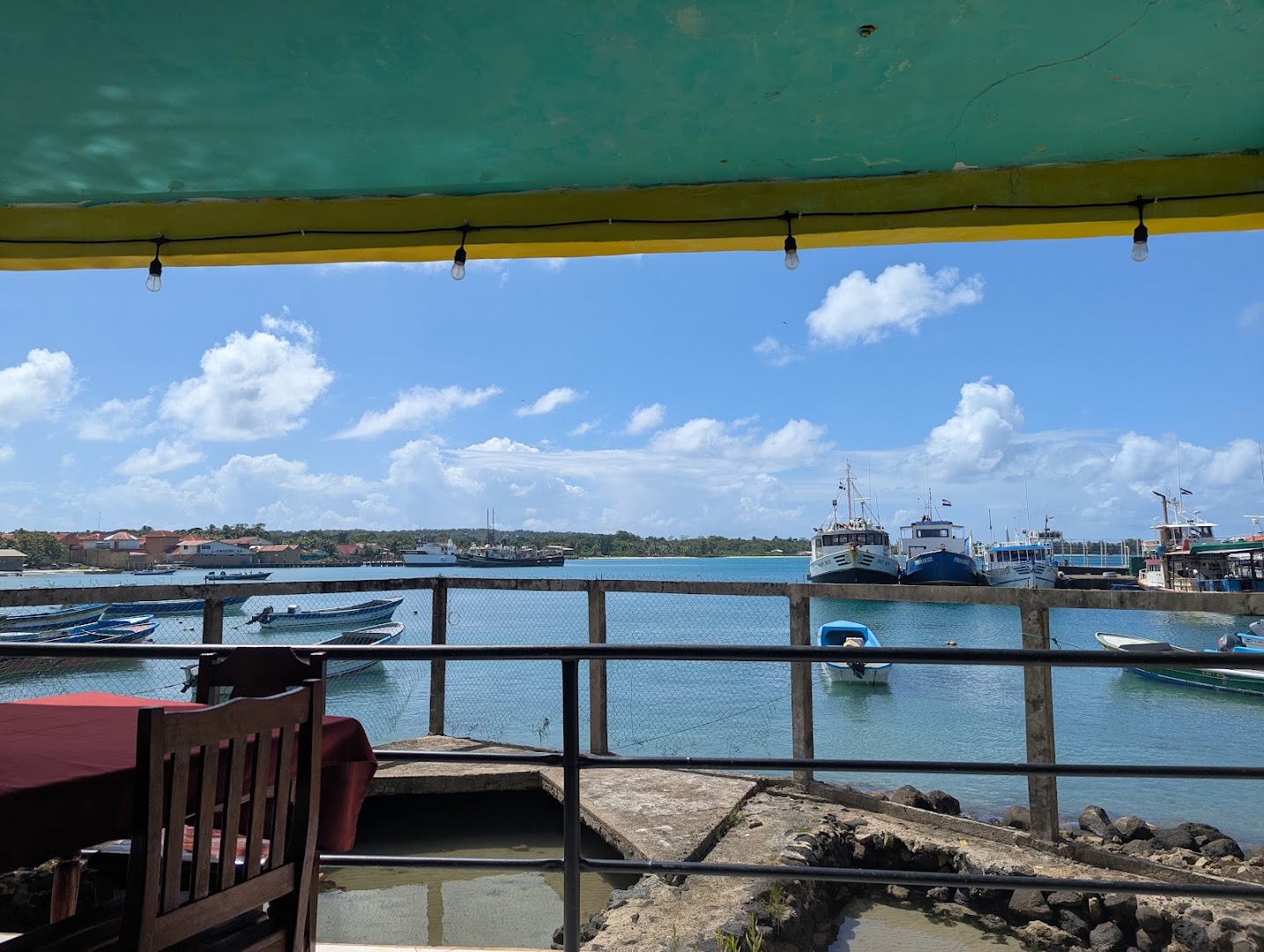 Fisher's Cave: beautiful view of the harbor