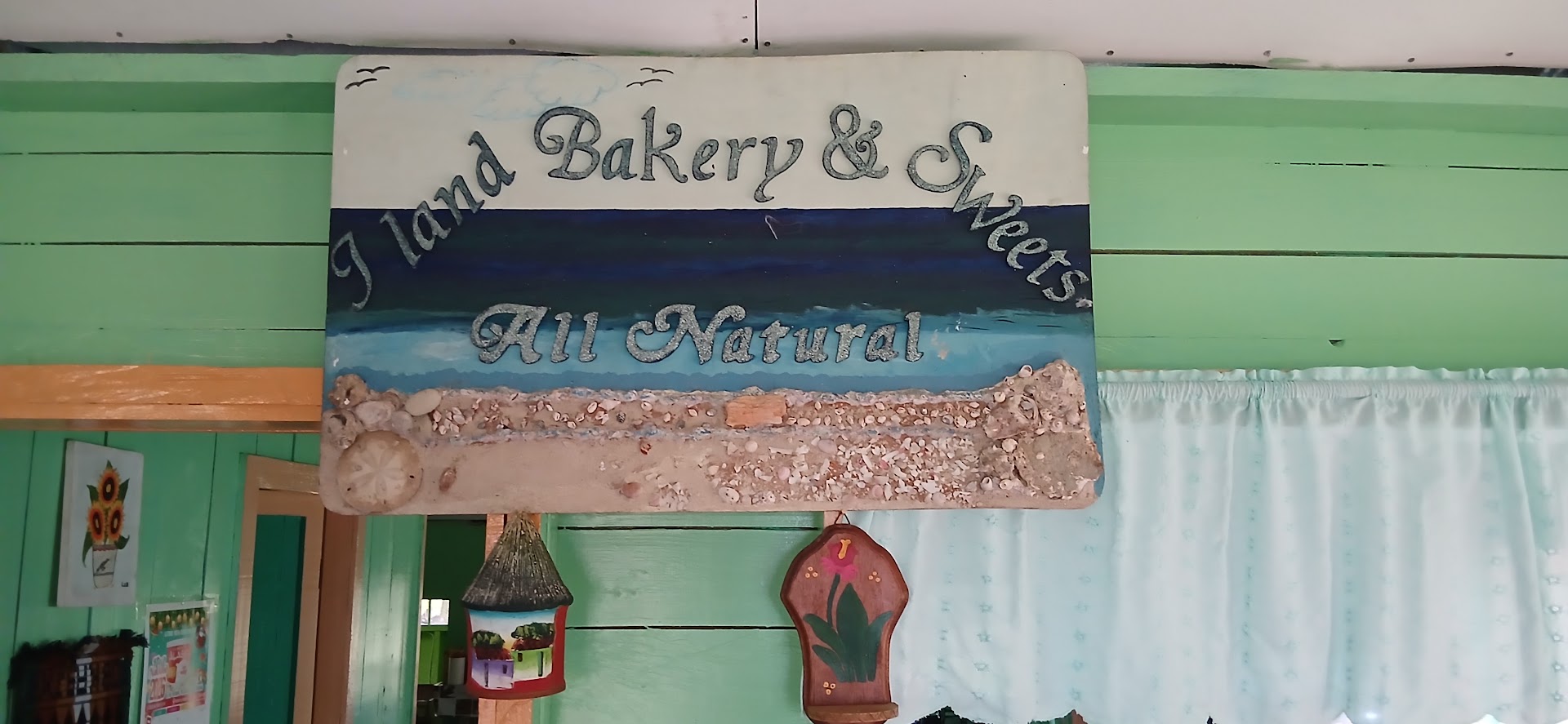 Island Bakery & Sweets: clear signage identifies the venue