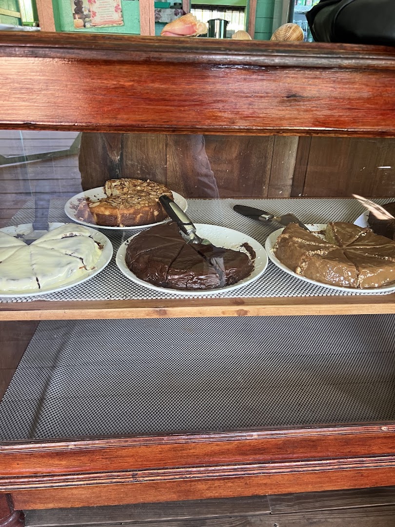 Island Bakery & Sweets: clear display of bakery items