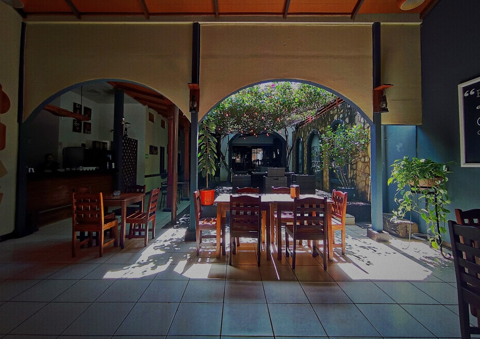 Restaurante Kaffe Café: inviting and well-composed venue interior
