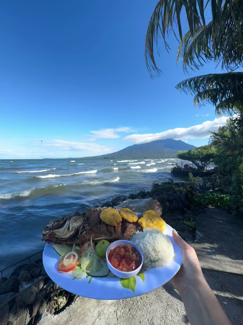 Comedor Gloriana: appetizing food with scenic view