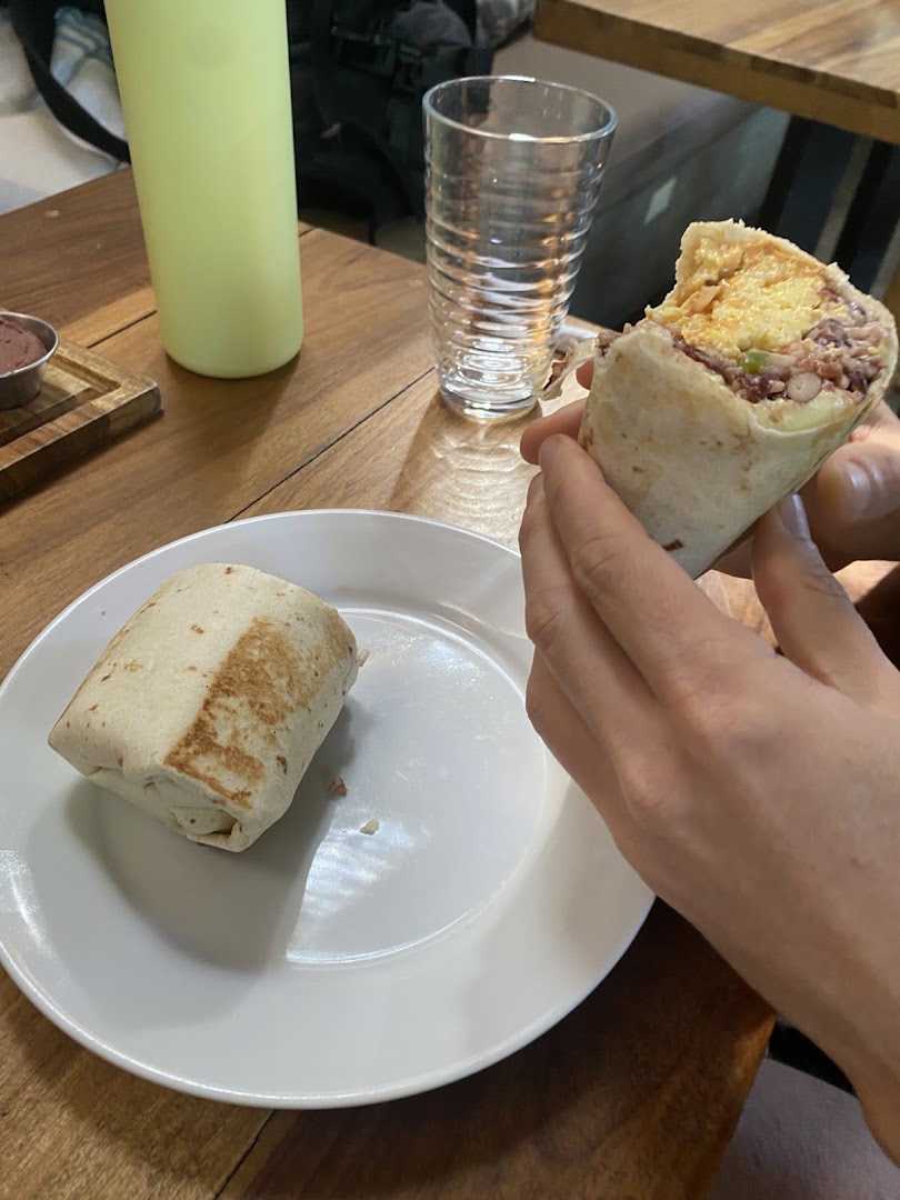 Dale Pues: clear photo of breakfast food