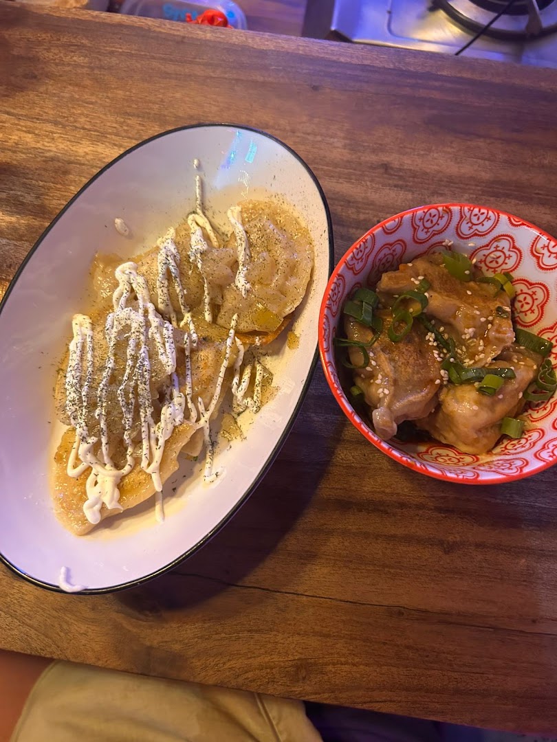Dumplings Aqui: appetizing, clear photo of food